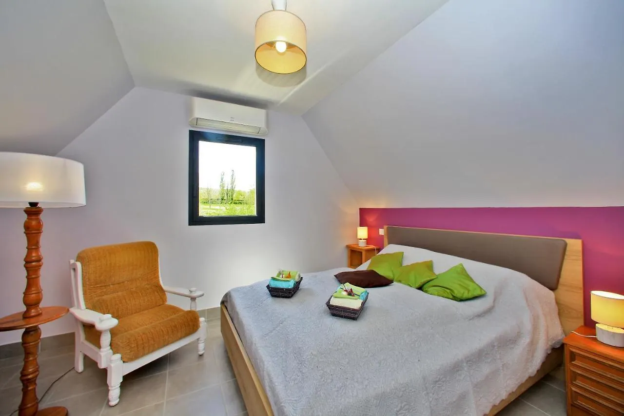 Chez Leontine Grand Gite Lacave  Holiday home Lacave (Lot)