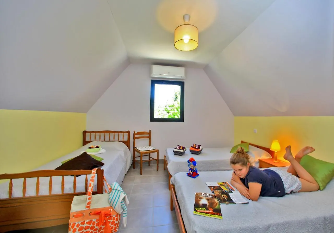 Chez Leontine Grand Gite Lacave  France