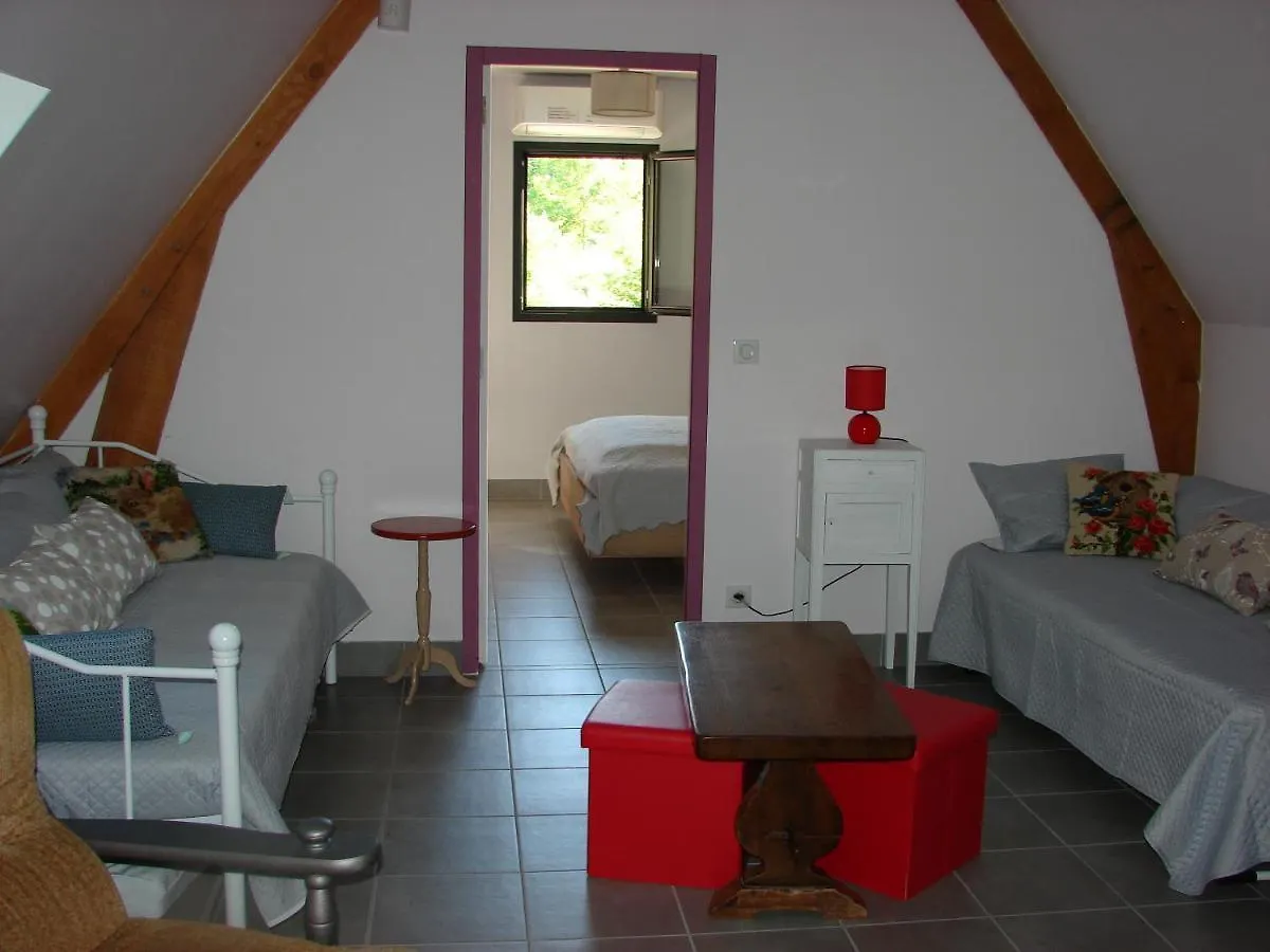 Chez Leontine Grand Gite Lacave  Holiday home Lacave (Lot)